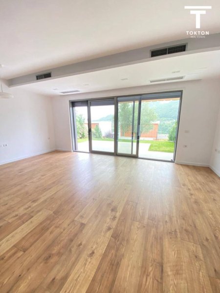 Tirane, shitet apartament 3+1+Ballkon Kati 3, 250 m² 495.000 € (TEG) TT 929