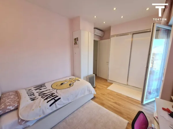 Tirane, shitet apartament 3+1 Kati 1, 916 m² 400.000 € (TEG) TT 917