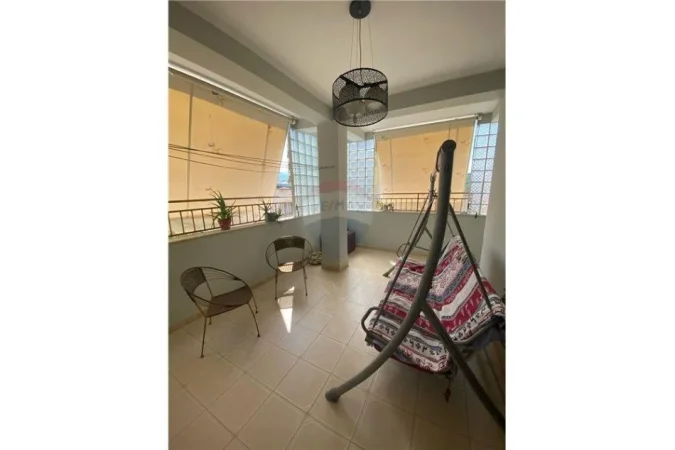 Tirane, jepet me qera apartament Kati 6, 140 m² 700 € 
