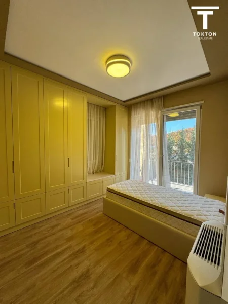 Tirane, shitet apartament 3+1+Ballkon Kati 2, 560 m² 380.000 € (TEG) TT 506