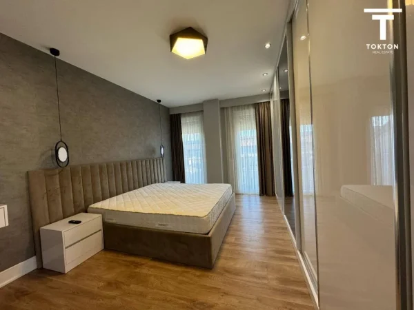 Tirane, shitet apartament 3+1+Ballkon Kati 2, 560 m² 380.000 € (TEG) TT 506