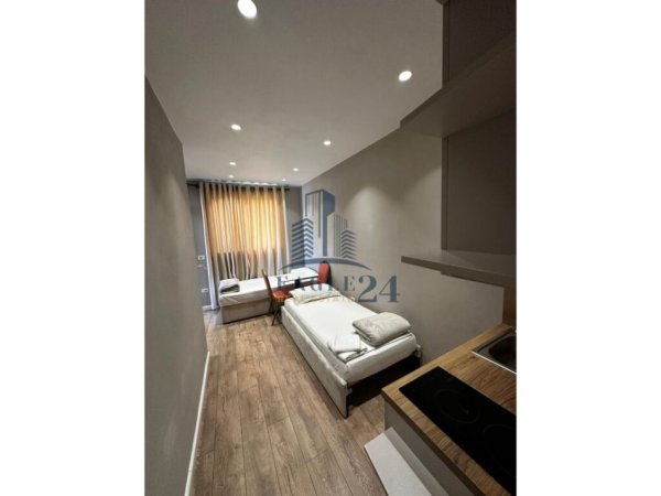 Tirane, jepet me qera 1+1 Kati 2, 400 € (Zogu i Zi,prane Ring Center)