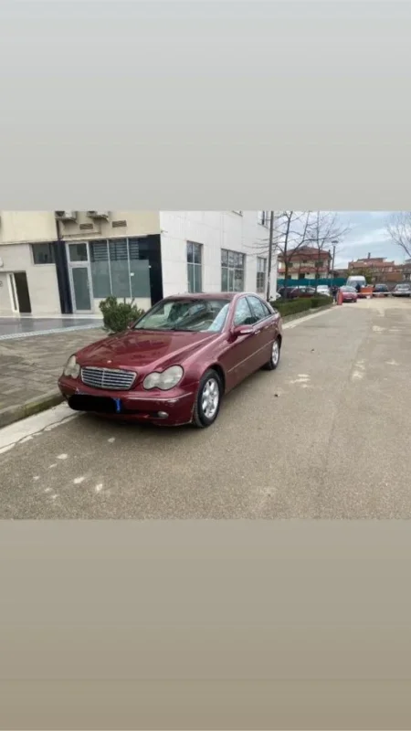Tirane, shitet makine Mercedes Benz c220 Nafte, vishnje automatik Kondicioner 2.500 €