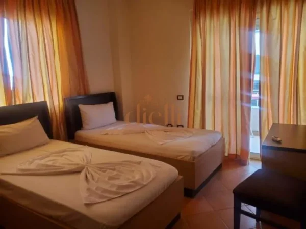 Durres, shitet hotel , 1.700 m² 2.500.000 € (Golem)