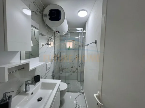 Tirane, jepet me qera apartament 1+1 Kati 4, 70 m² 500 € (Shkolla e Baletit)