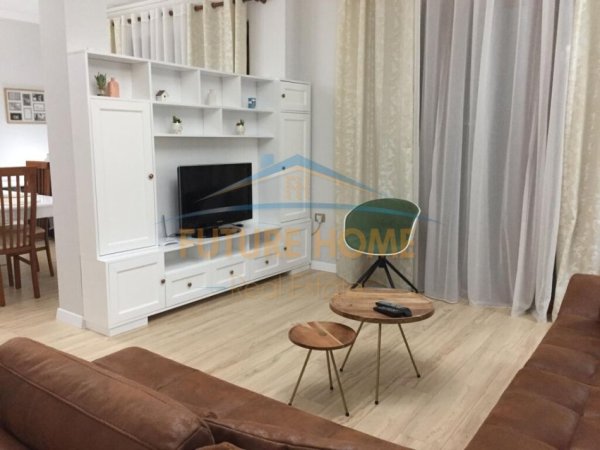 Tirane, jepet me qera apartament 2+1 Kati 3, 140 m² 900 € (rruga e elbasanit)