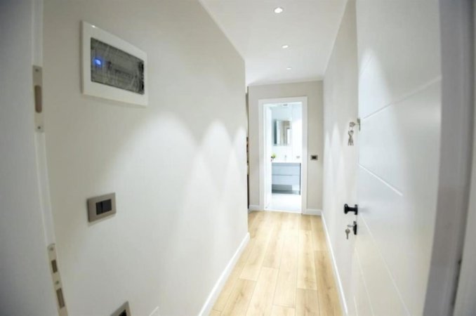 Tirane, jepet me qera apartament 1+1+Ballkon Kati 2, 58 m² 700 € (komuna e parisit)