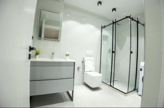 Tirane, jepet me qera apartament 1+1+Ballkon Kati 2, 58 m² 700 € (komuna e parisit)