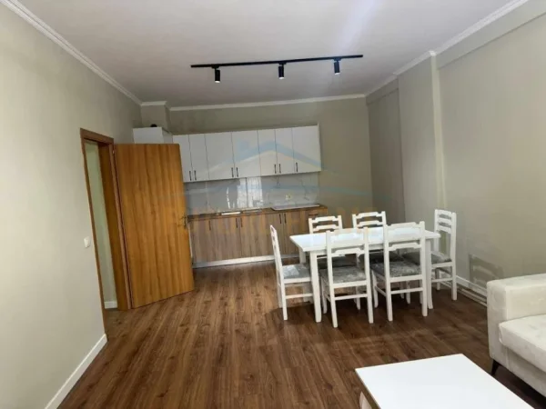 Tirane, shitet apartament 2+1 Kati 7, 101 m² 136.000 € (Unaza e Re)