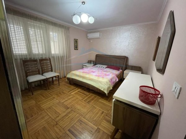 Tirane, jepet me qera apartament 2+1 Kati 5, 74 m² 550 € (21 Dhjetori)