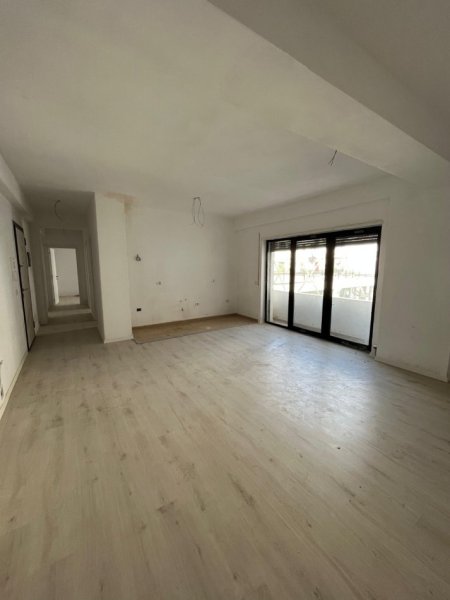 Tirane, jepet me qera apartament 2+1 Kati 1, 76 m² 550 € (Kodra e Dilellit)