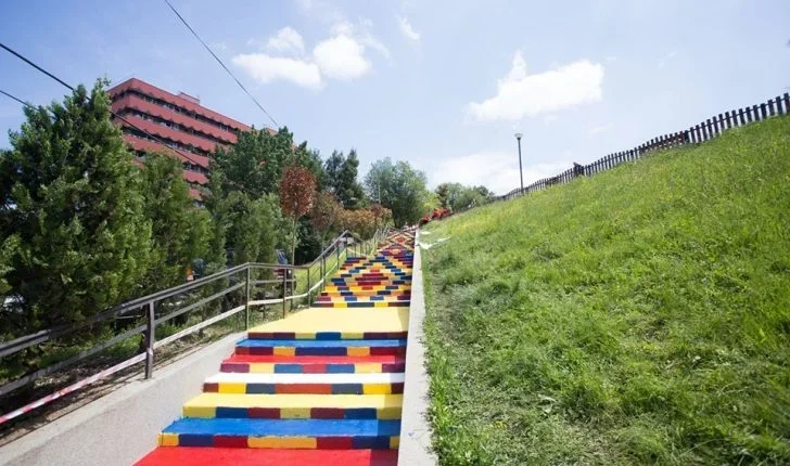 Tirane, jepet me qera dyqan Kati 0, 50 m² 550 € (Liqeni Artificial)