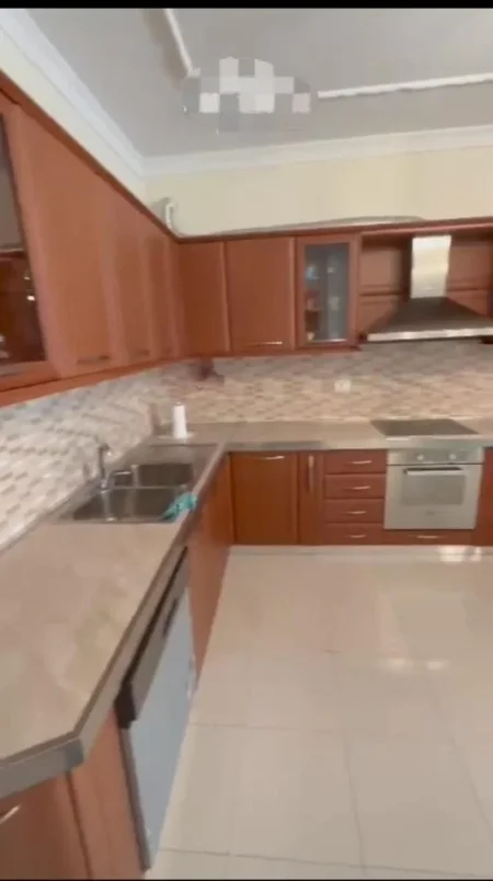 Tirane, jepet me qera apartament 2+1 , 130 m² 500 € (KODRA E DIELLIT)