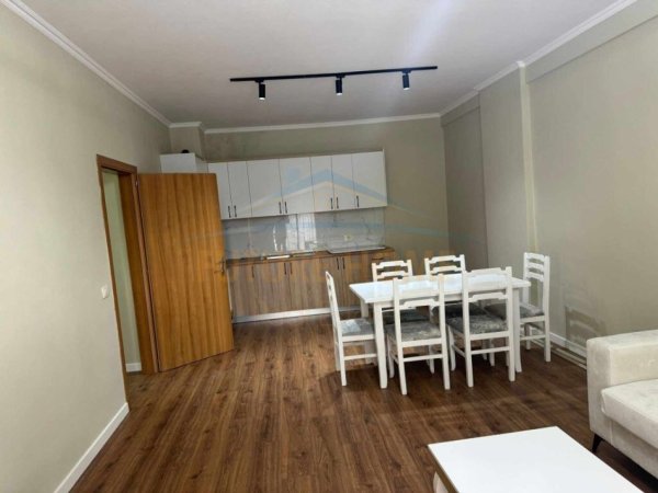 Tirane, shitet apartament 2+1+Aneks+Ballkon Kati 7, 101 m² 136.000 € (Teodor Keko)