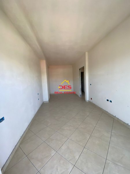 Vlore, shitet apartament 2+1 Kati 5, 129 m² 193.500 € (Rruga Ismail Qemali)