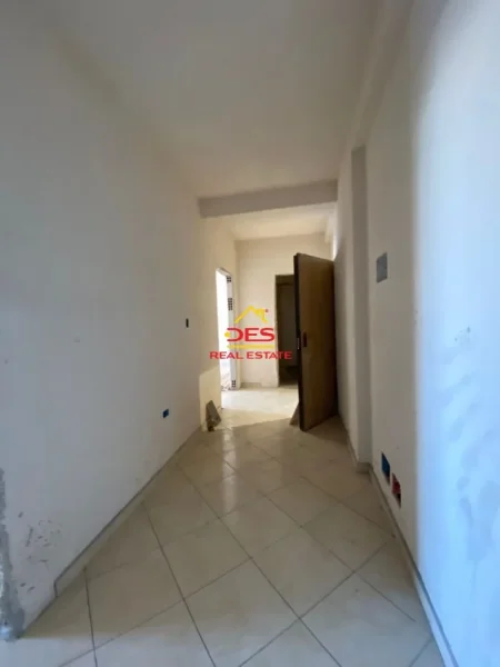 Vlore, shitet apartament 2+1 Kati 5, 129 m² 193.500 € (Rruga Ismail Qemali)