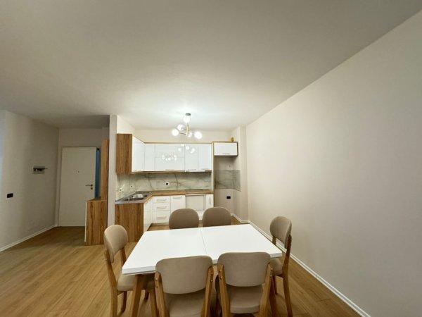 Tirane, jepet me qera apartament 2+1+Aneks+Ballkon Kati 5, 112 m² 500 € (Bulevardi Migjeni)