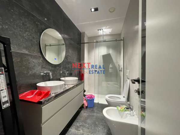 REZERVO PRONEN VETEM ME 500€! Vlore, shitet apartament 2+1+Ballkon , 92 m² 300.000 €