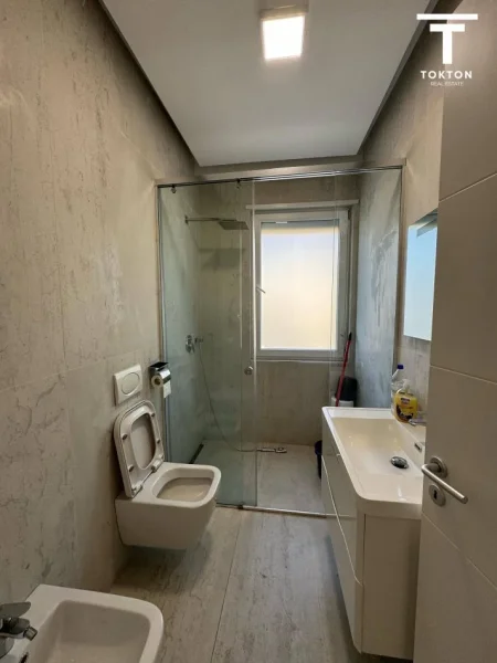 Tirane, shitet apartament 3+1+Ballkon Kati 2, 560 m² 380.000 € (TEG) TT 506