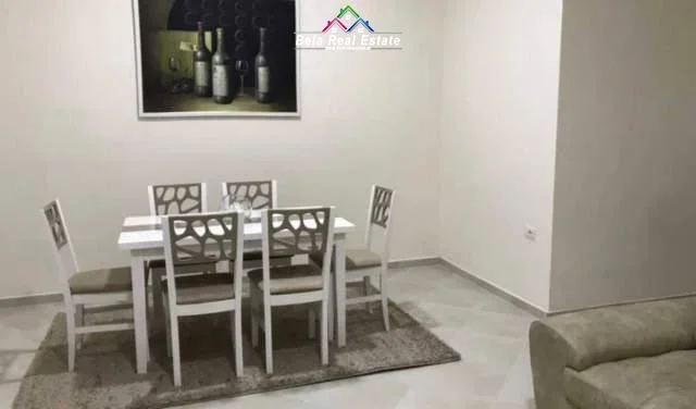 Tirane, jepet me qera apartament 2+1 Kati 1, 85 m² 350 € (FRESKU)