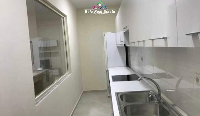 Tirane, jepet me qera apartament 2+1 Kati 1, 85 m² 350 € (FRESKU)