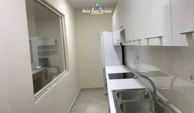 Tirane, jepet me qera apartament 2+1 Kati 1, 85 m² 350 € (FRESKU)