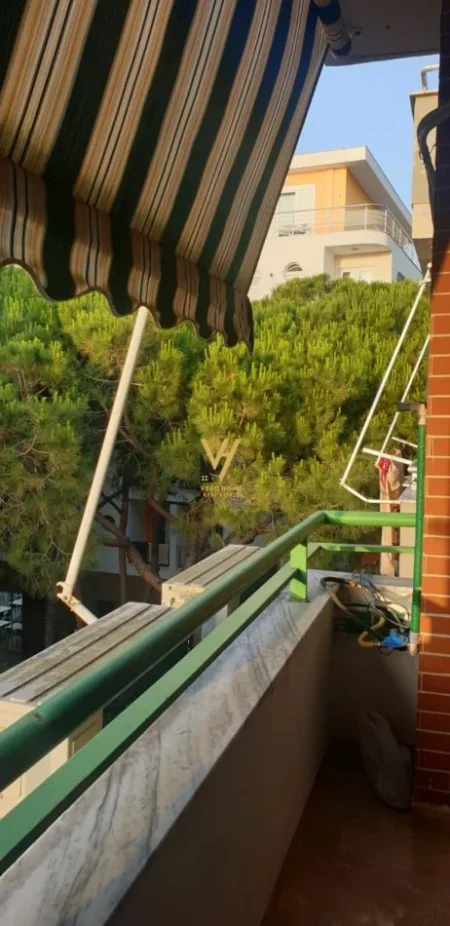 Mali Robit, shitet apartament 1+1+Ballkon Kati 4, 60 m² 82.000 € (MALI I ROBIT)