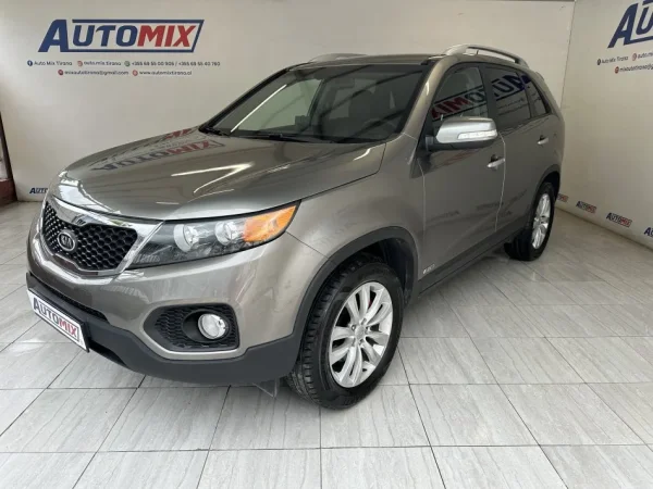 Tirane, shes SUV | Fuoristrad | Xhip KIA SORENTO Nafte, gri e erret automatik Klima 191.000 km 8.500 €