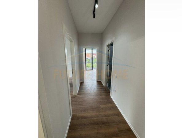 Tirane, shitet apartament 2+1 Kati 2, 105 m² 175.000 € (Rruga Sadik Petrela)