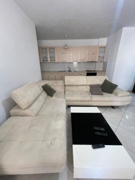 shitet apartament me pamje nga deti 2+1 Kati 4, 80 m²  (Hotel royal durres)