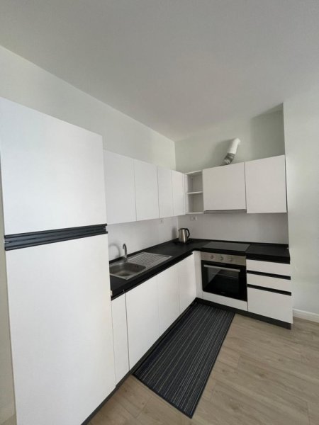 Durres, jepet me qera apartament 1+1+Ballkon Kati 2, 75 m² 400 € (Plazh durres pista Teuta)