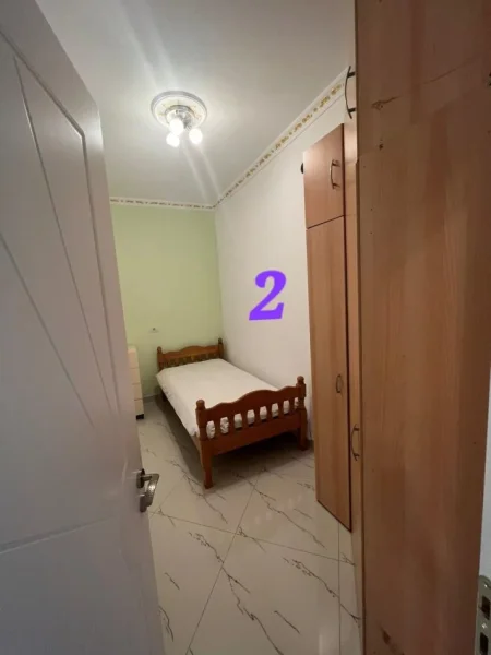 Tirane, jepet me qera apartament 2+1+Ballkon Kati 2, 90 m² 420 € (Bektash Berberi)