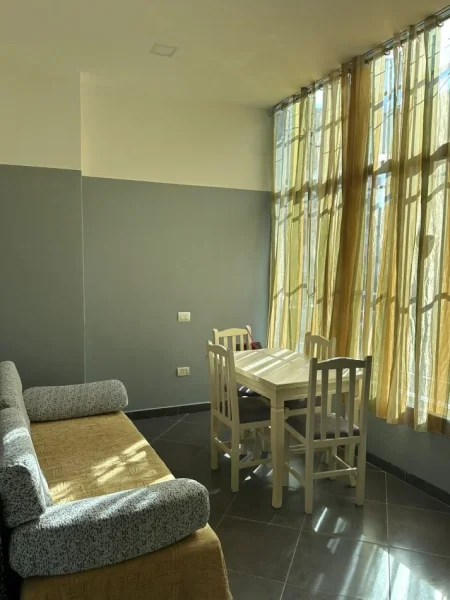 Tirane, jepet me qera apartament 2+1 Kati 0, 80 m² 300 € (Rruga Sokrat Miho)