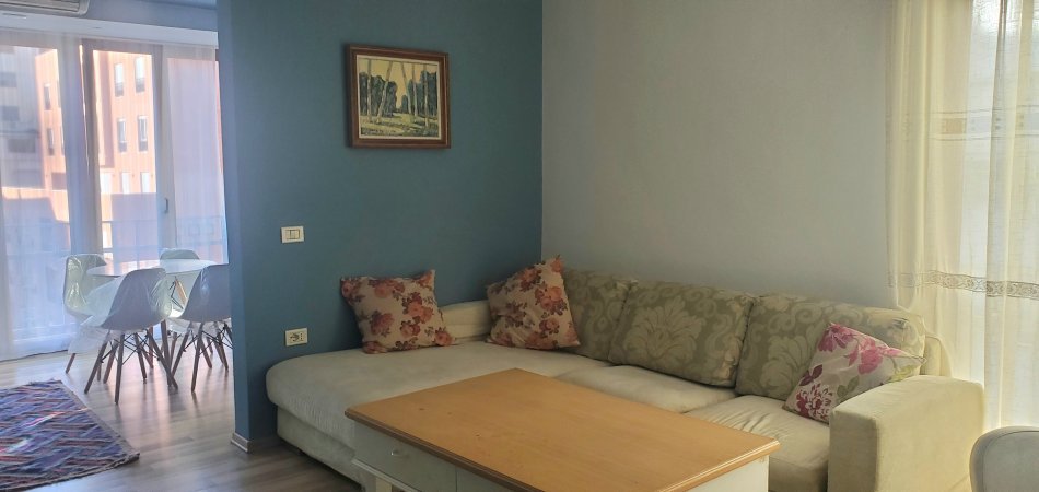 Tirane, jepet me qera apartament 1+1 Kati 5, 65 m² 600 € (Islam Alla, Myslym Shyri)