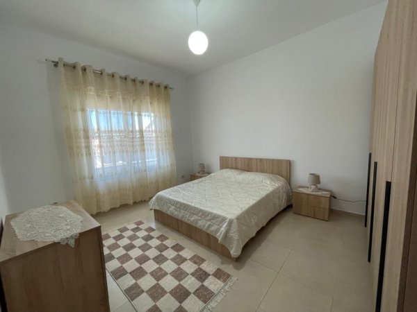 Tirane, jepet me qera apartament 1+1 Kati 3, 70 m² 350 € (Rruga Dibres)