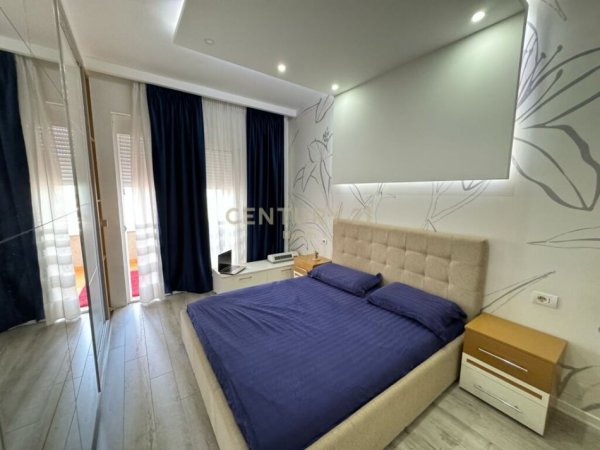 Tirane, shitet apartament 1+1 Kati 5, 81 m² 185.000 € (Ish Blloku)