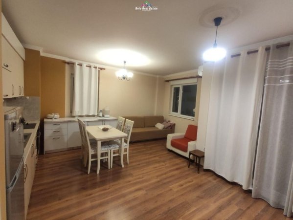 Tirane, jap me qera apartament 2+1 Kati 6, 95 m² 550 € (21 dhjetori)