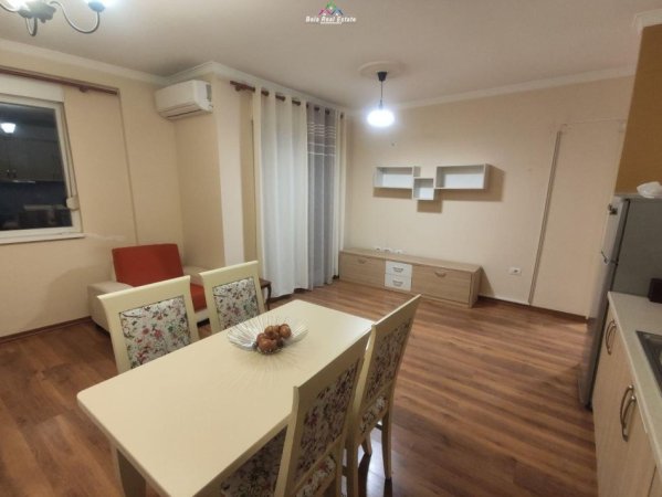 Tirane, jap me qera apartament 2+1 Kati 6, 95 m² 550 € (21 dhjetori)