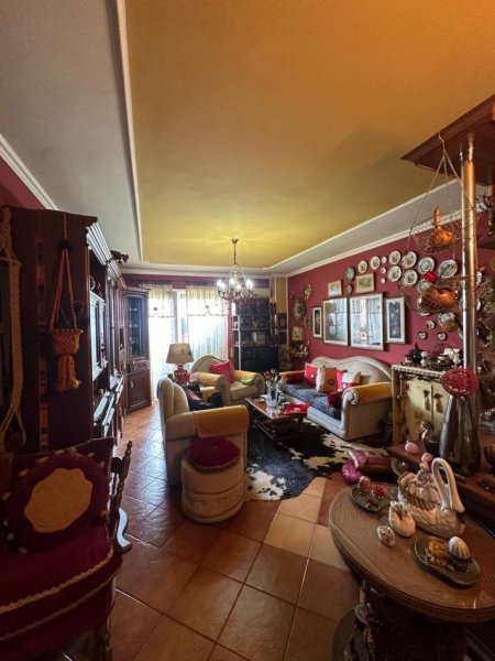 Tirane, shitet apartament 1+1+Ballkon Kati 8, 90 m² 116.000 € (Materniteti i ri)