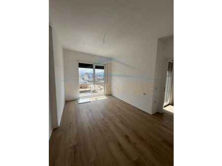 Tirane, shitet apartament 2+1 Kati 5, 80 m² 120.050 € (UNAZA E RE)