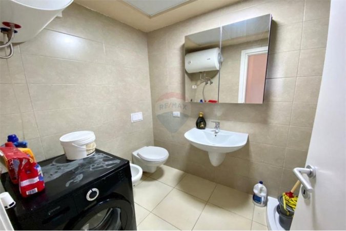 Tirane, jepet me qera apartament 2+1 Kati 5, 100 m² 701 € (Don Bosko)