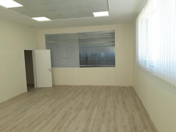 Durres, jepet me qera magazine Kati 0, 3.800 m² 10.000 € (Fllake, Durres)