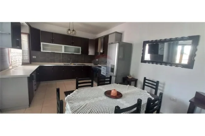 Tirane, jepet me qera apartament 2+1 Kati 3, 115 m² 520 € (Kodra e Diellit - Komuna e Parisit - Eleonora)