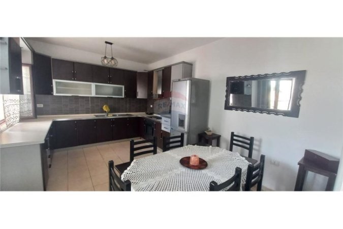 Tirane, jepet me qera apartament 2+1 Kati 3, 115 m² 520 € (Kodra e Diellit - Komuna e Parisit - Eleonora)