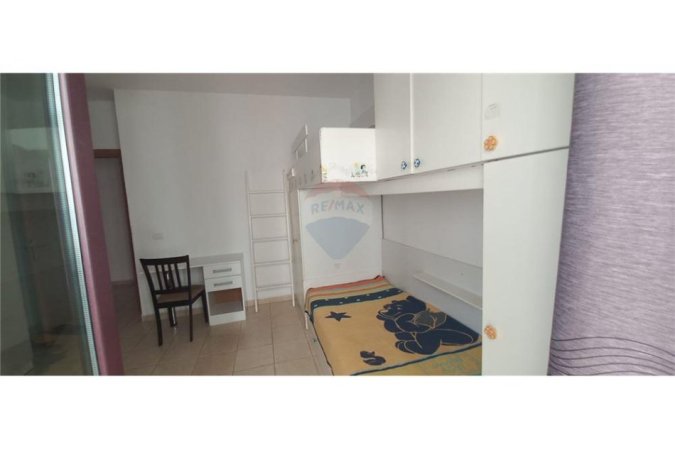 Tirane, jepet me qera apartament 2+1 Kati 3, 115 m² 520 € (Kodra e Diellit - Komuna e Parisit - Eleonora)