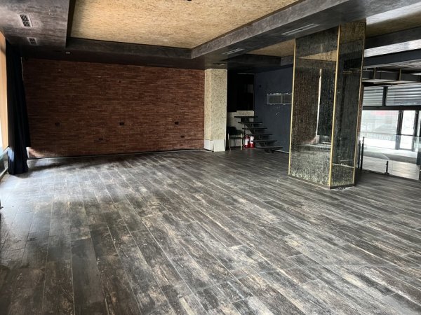 Tirane, jepet me qera ambjent biznesi Kati 0, 441 m² 4.000 € (Frederik Shiroka)