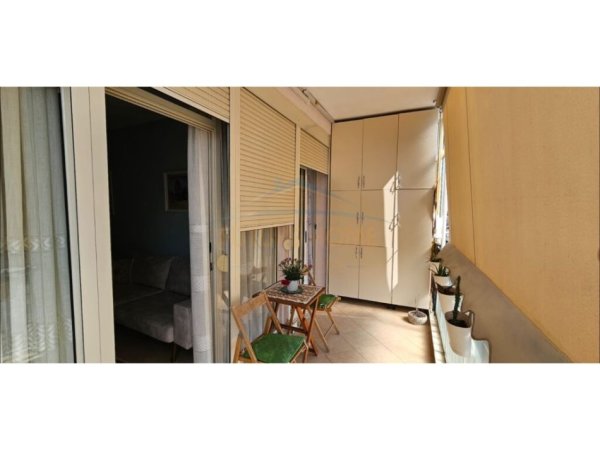 Tirane, shitet apartament 1+1 Kati 7, 72 m² 105.000 € (Yzberisht)