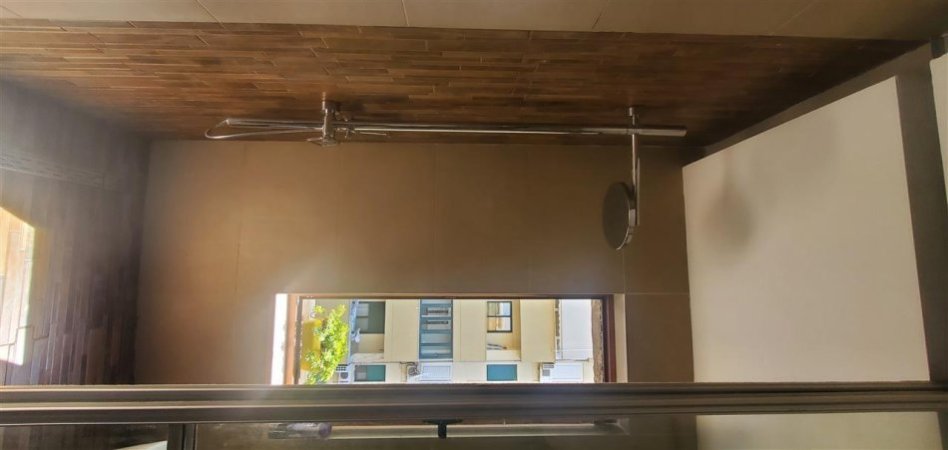 Tirane, jepet me qera apartament 1+1+Ballkon Kati 5, 65 m² 650 € (Myslym shyri, rruga islam alla prane big market)