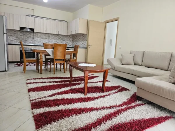 Tirane, jepet me qera apartament 1+1+Ballkon Kati 6, 65 m² 320 € (rruga Teodor Keko)