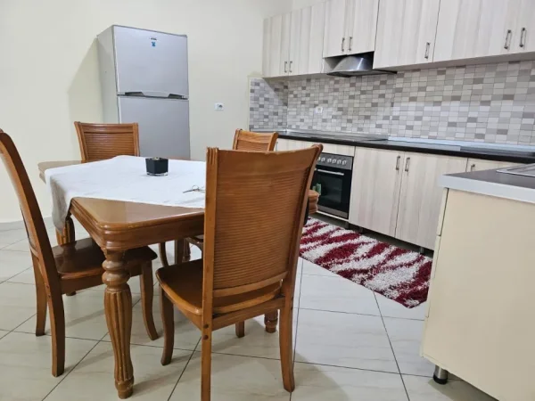 Tirane, jepet me qera apartament 1+1+Ballkon Kati 6, 65 m² 320 € (rruga Teodor Keko)